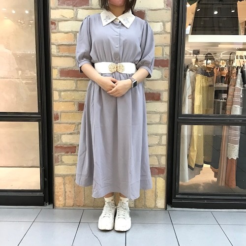 衿お花刺繍ワンピース