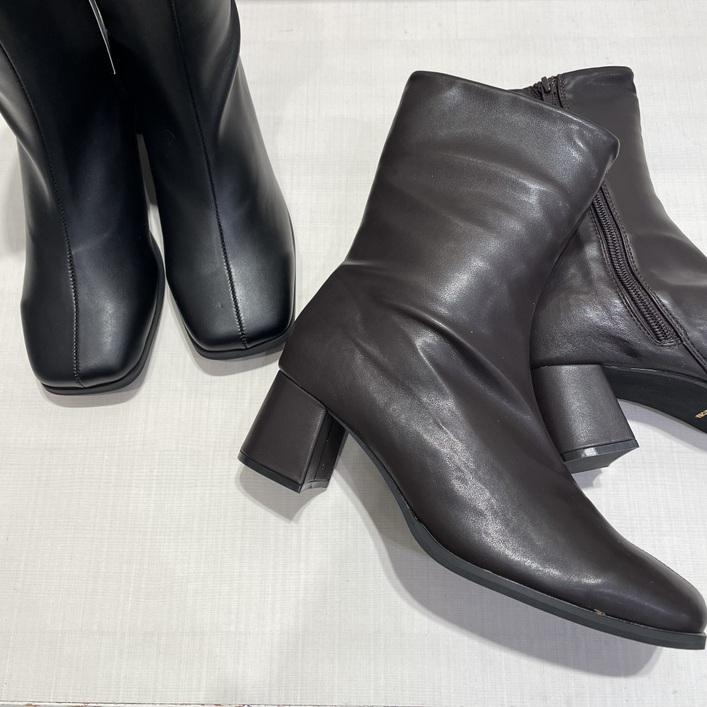 ストレッチショートブーツが入荷しました！✨