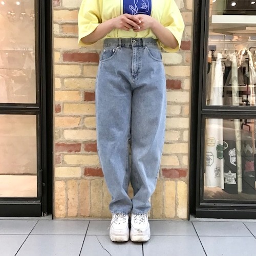 デニムストレートパンツ