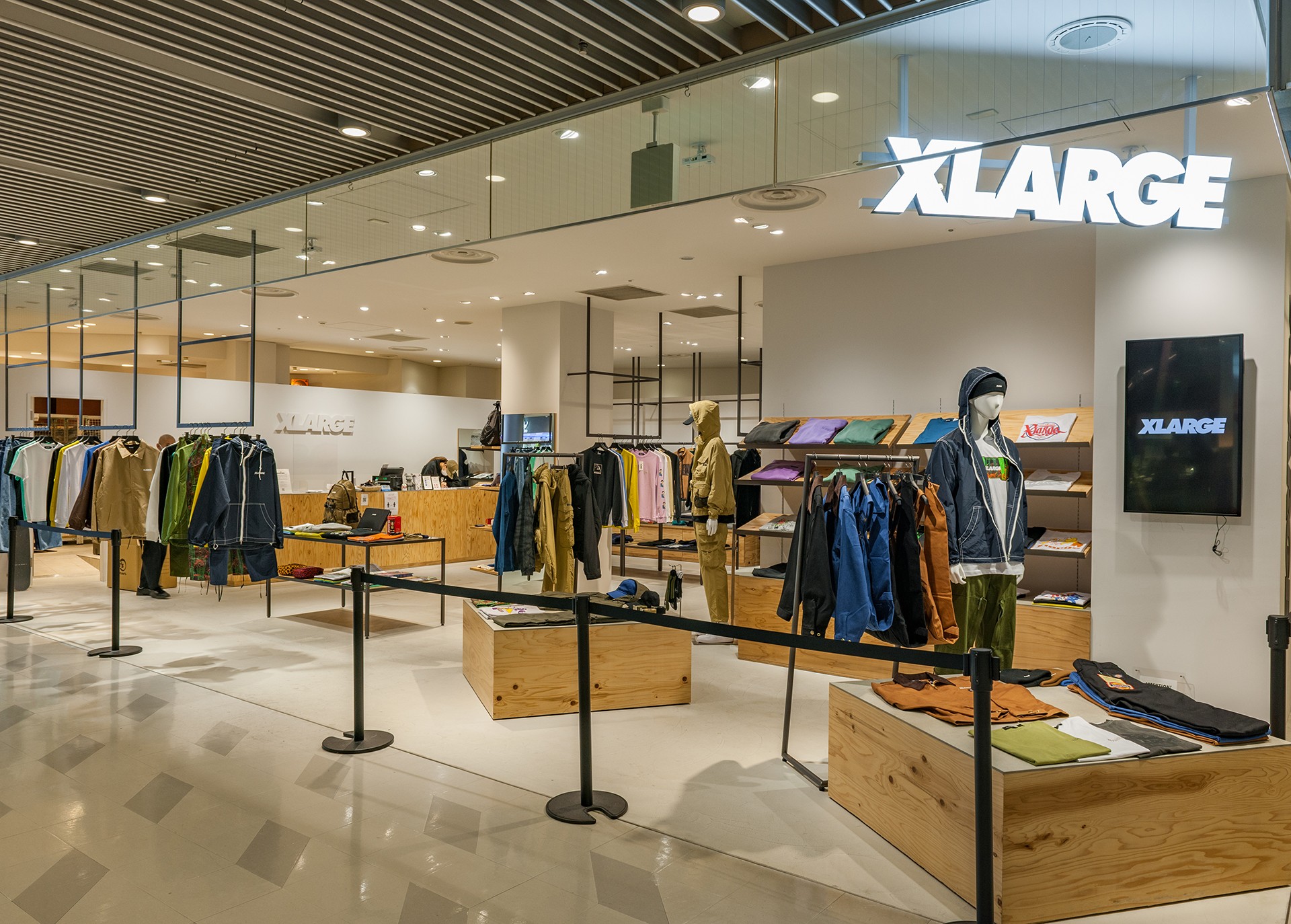 Xlarge Hep Five ヘップファイブ Xlarge Hep Five ヘップファイブ