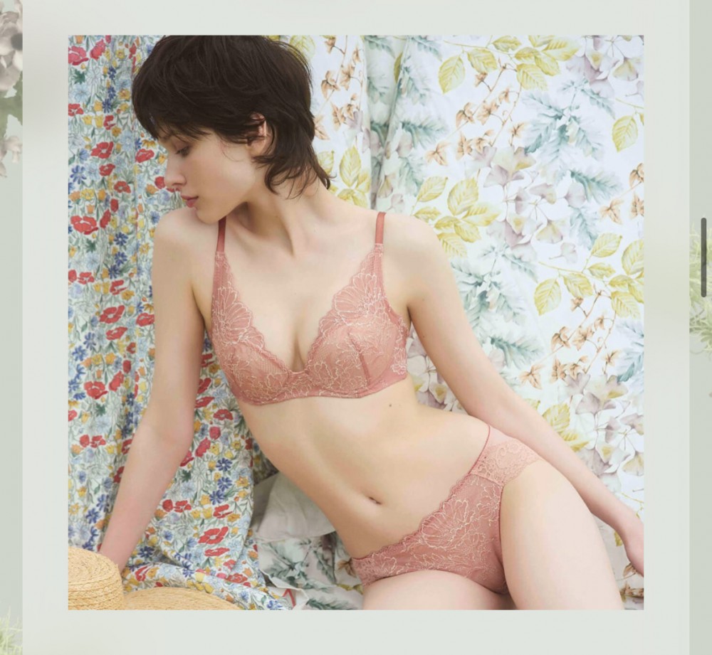 WACOALノンワイヤーブラ👙3F San-ai Resort northerly