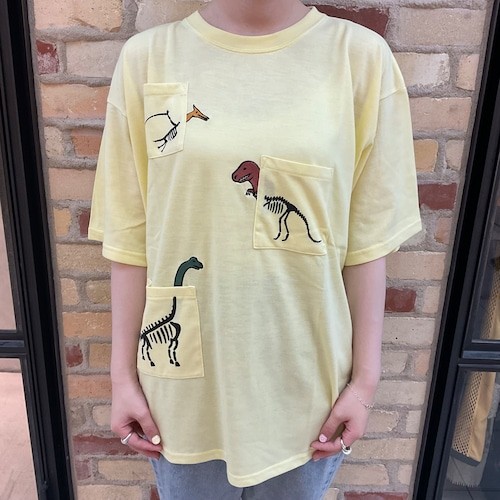 恐竜刺繍レントゲンプリントTシャツ