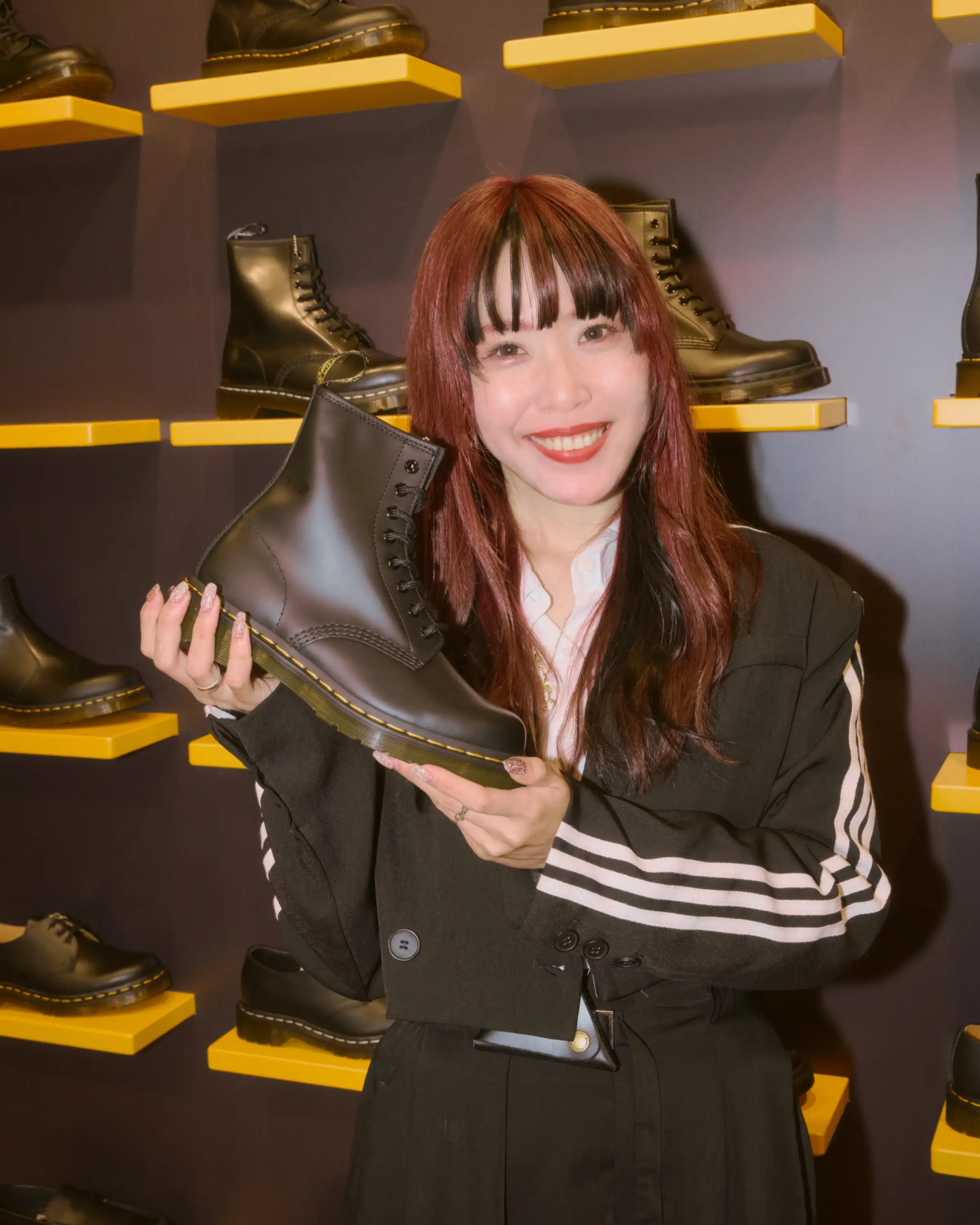 ドクターマーチン Dr.Martens プレゼント　クリスマスプレゼント　彼女　8ホールブーツ