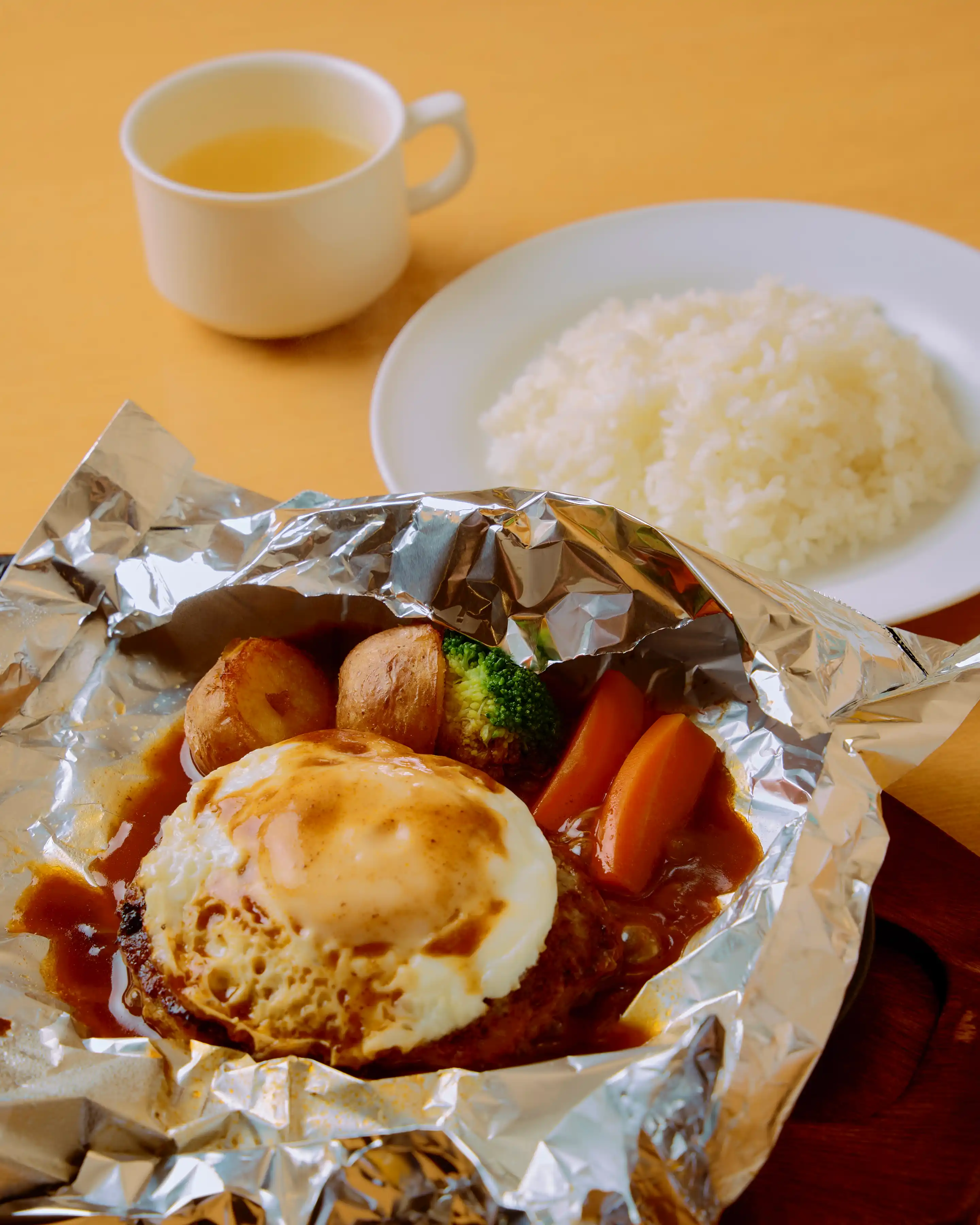 大阪　梅田　ハンバーグ　ランチ　ディナー