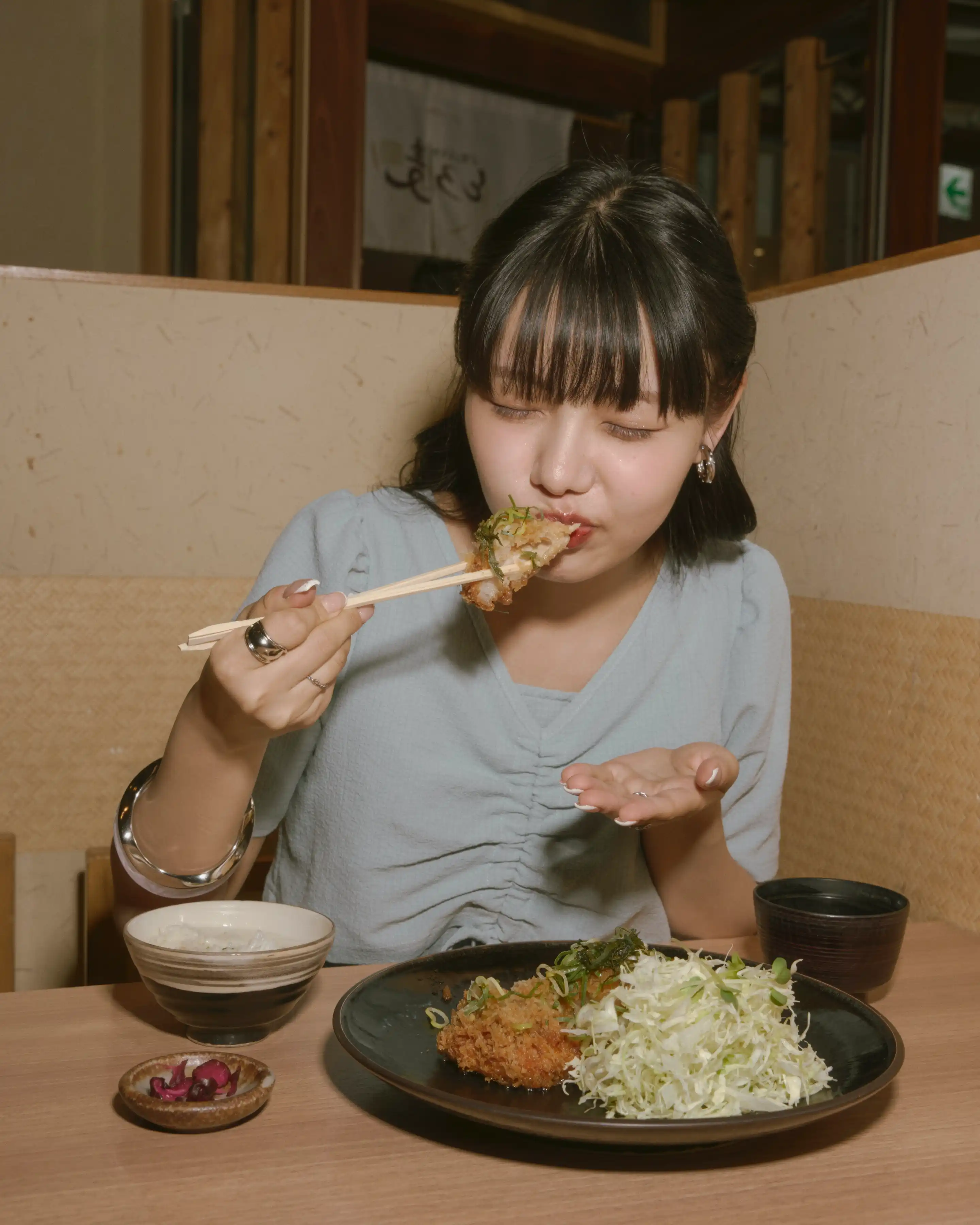 大阪　梅田　おすすめランチ　ロースかつ　とんかつ