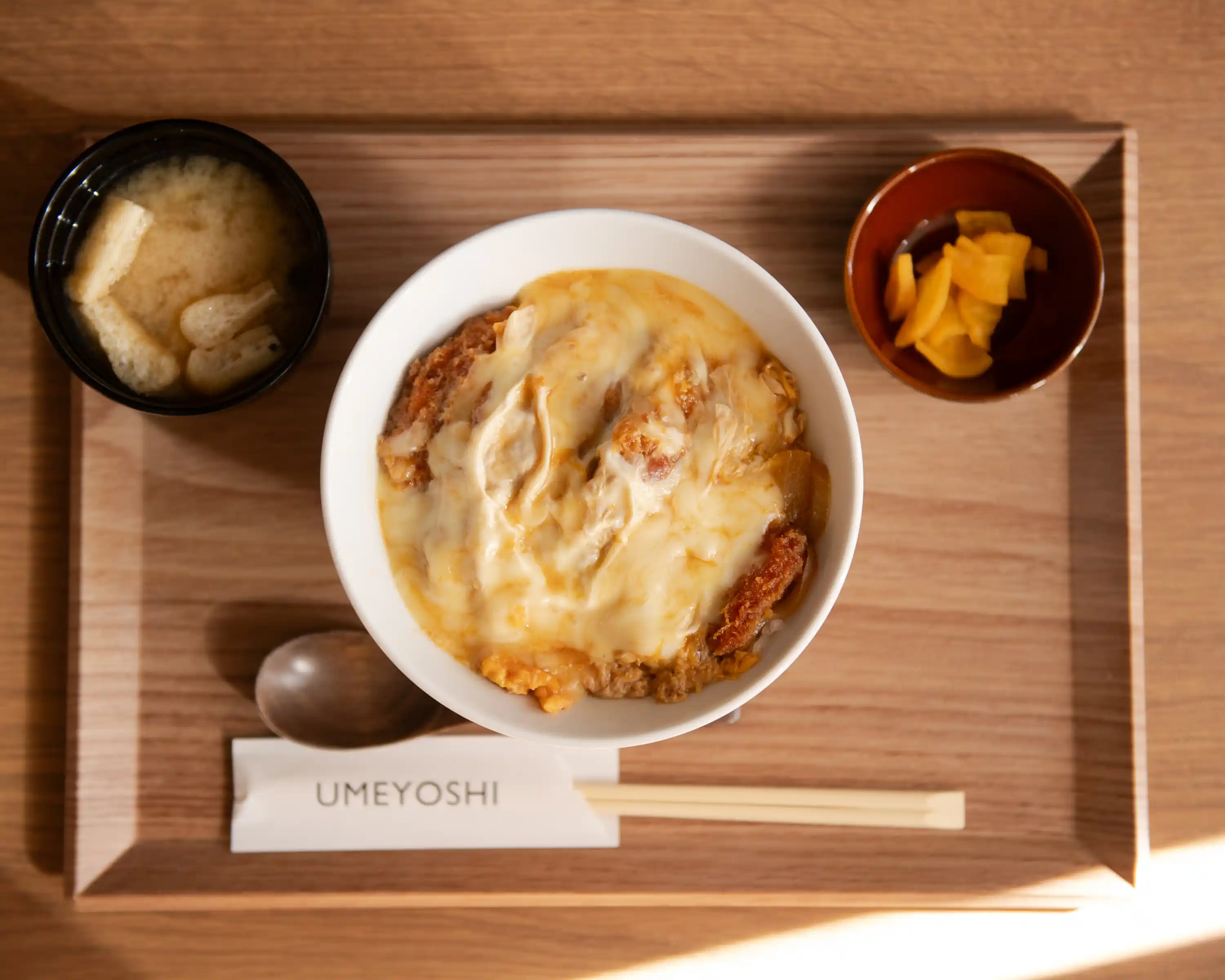 チーズかつ丼　かつ丼　梅田　グルメ　UMEYOSHI　