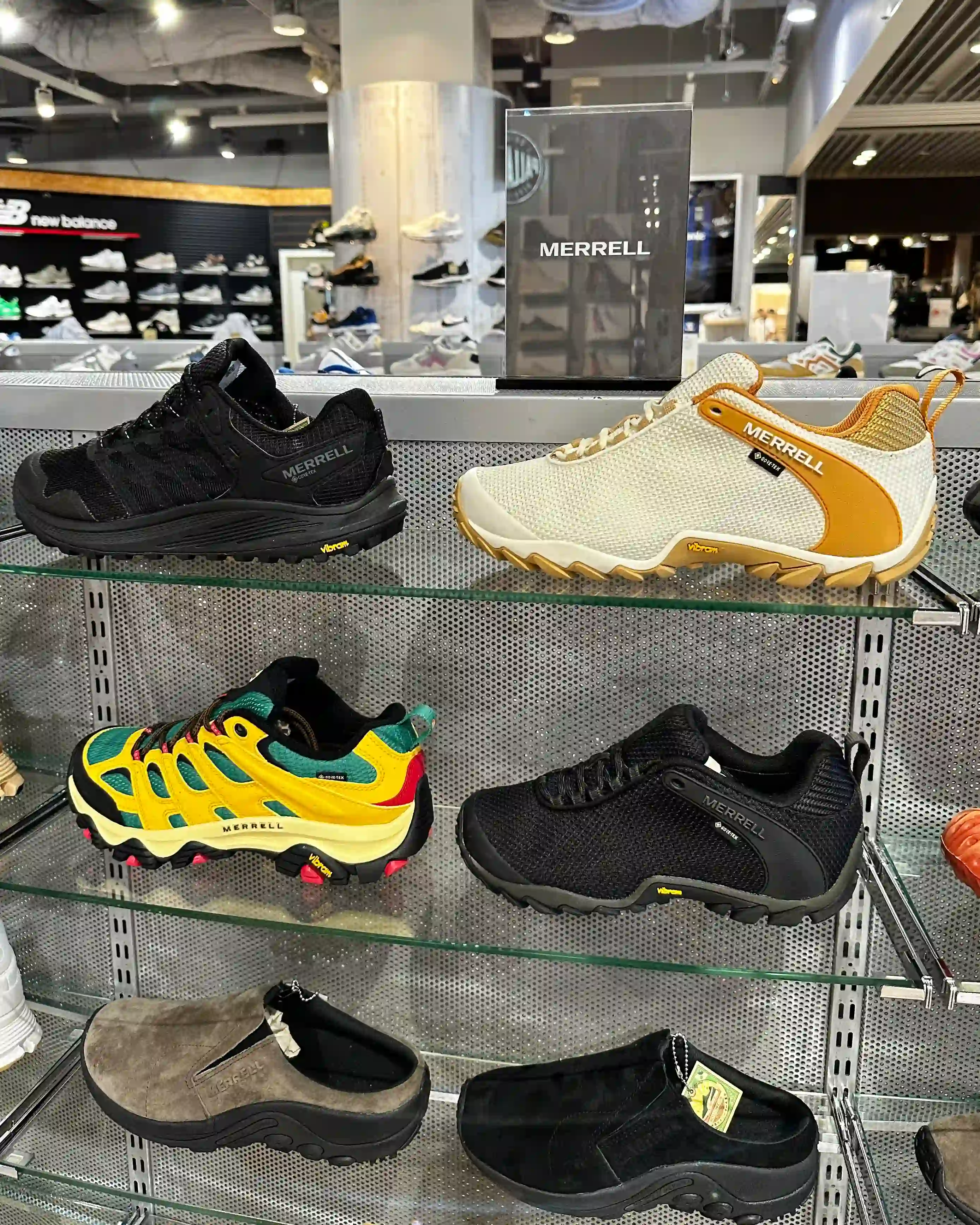 MERRELL メレル