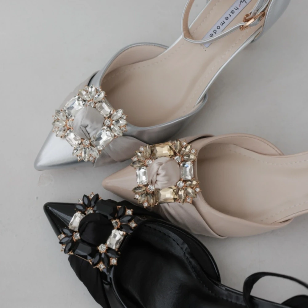 👠 ビジューバックルパンプス 💐