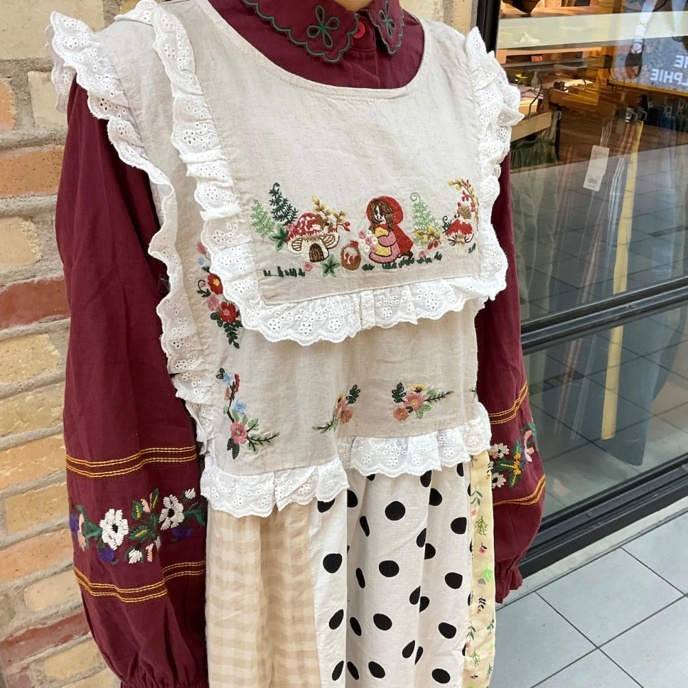 赤ずきん刺繍ガーリーエプロン風ワンピース🌷