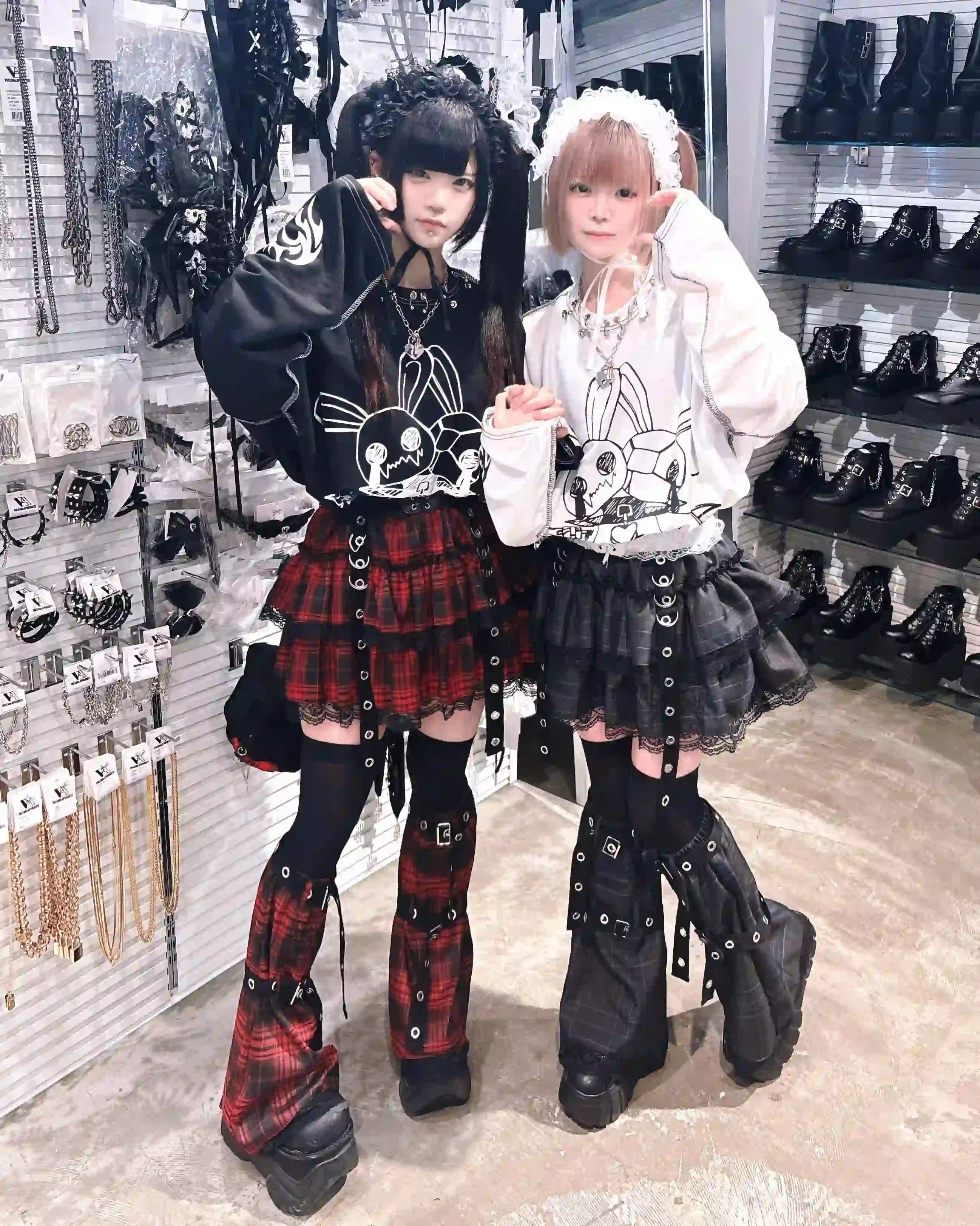 HEPS編集部が突撃！VOLCAN&APHRODITEスタッフさんの日々コーデvol.3