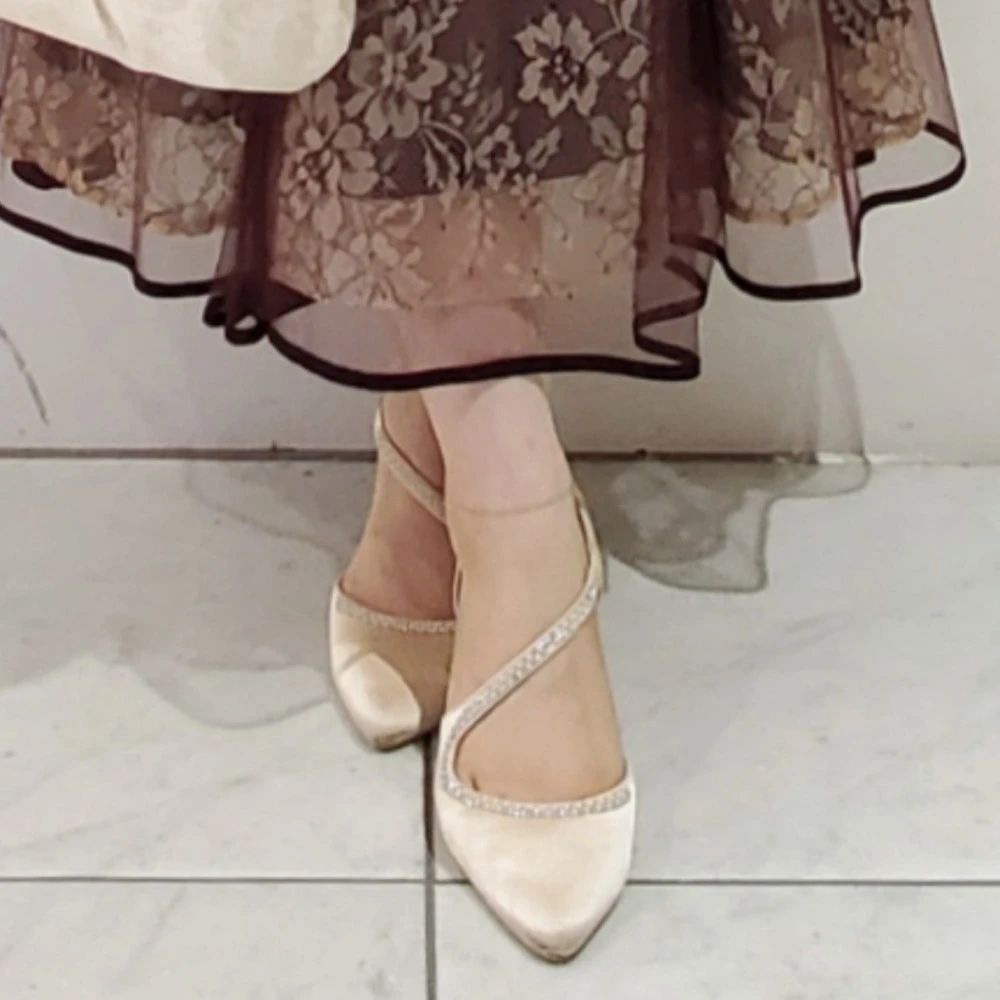 💗 オープンハートパンプス 👠