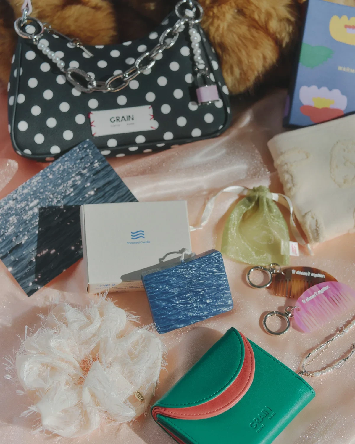 ホワイトデーのお返しに何あげる？彼⼥や友だちが喜ぶおすすめプレゼントをセレクト♡