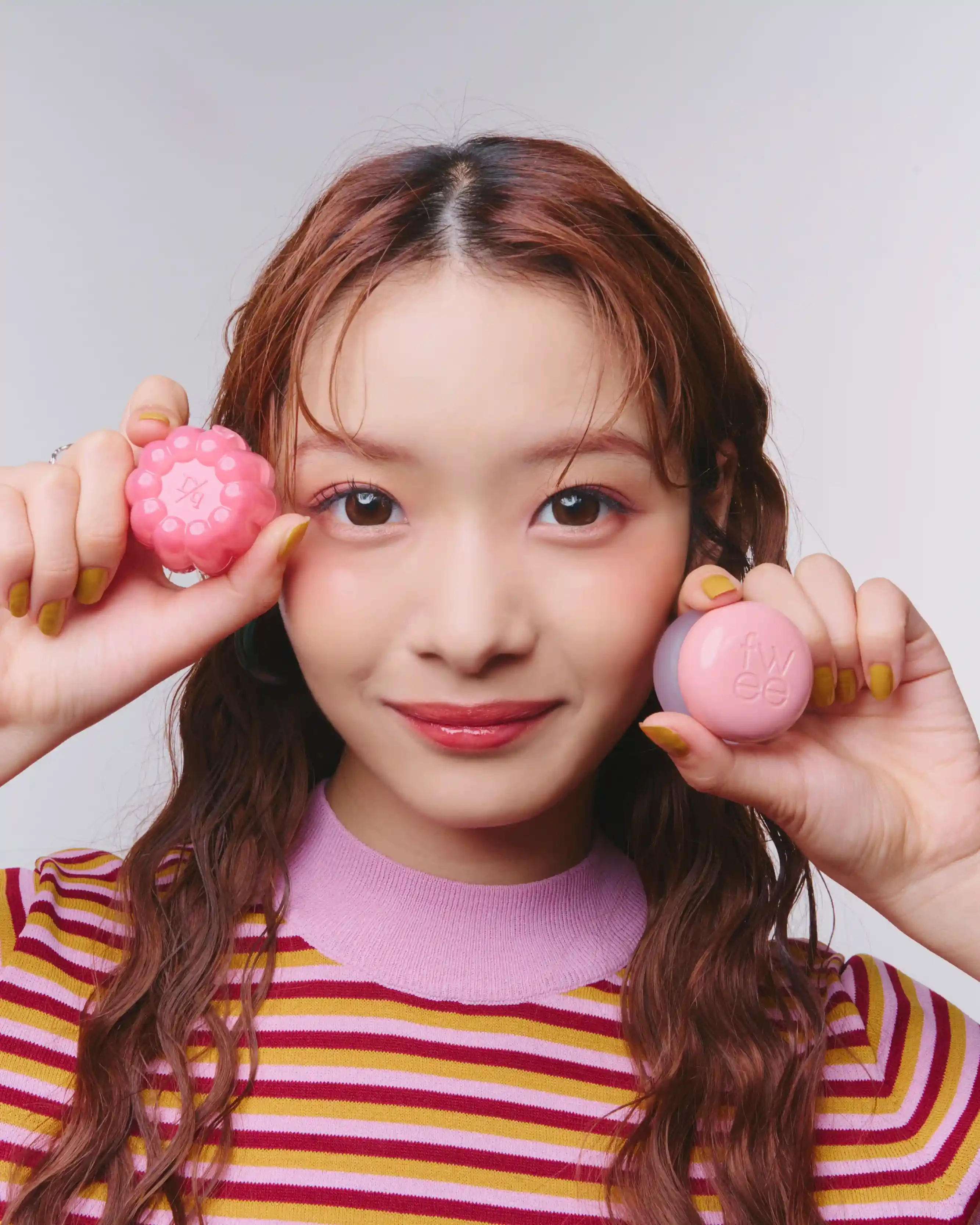 流行りのチーク、みんなは持ってる?話題のアイテムをいろいろ試してみた♡