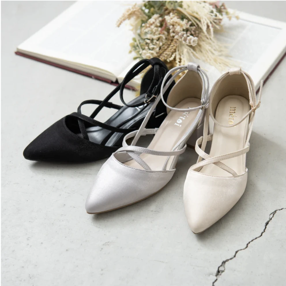 👠クロスチャンキーパンプス👠
